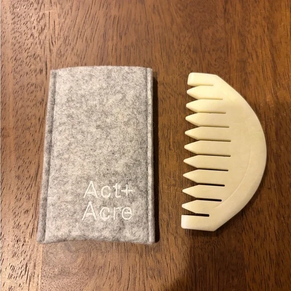 ACT + ACRE NEW Gua Sha Scalp Comb Tool Natural Jade - Picture 7 of 9